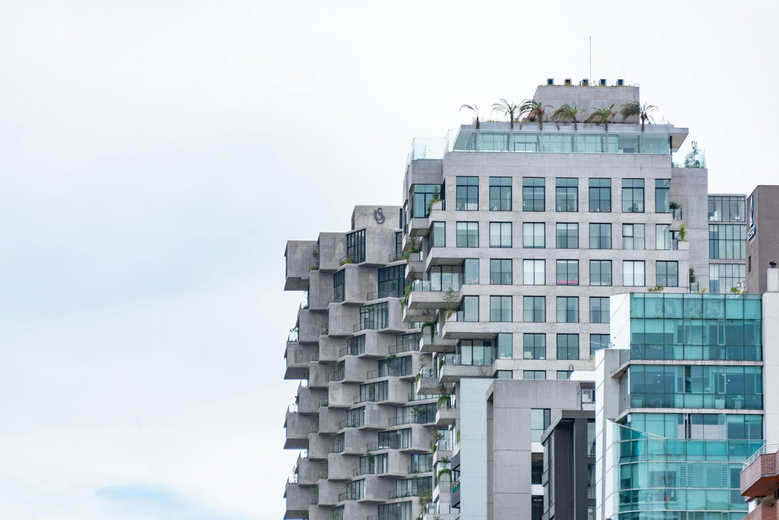 Modern High-Rise Residential Building with a Roof Terrace, Qorner Tower, Quito, Ecuador